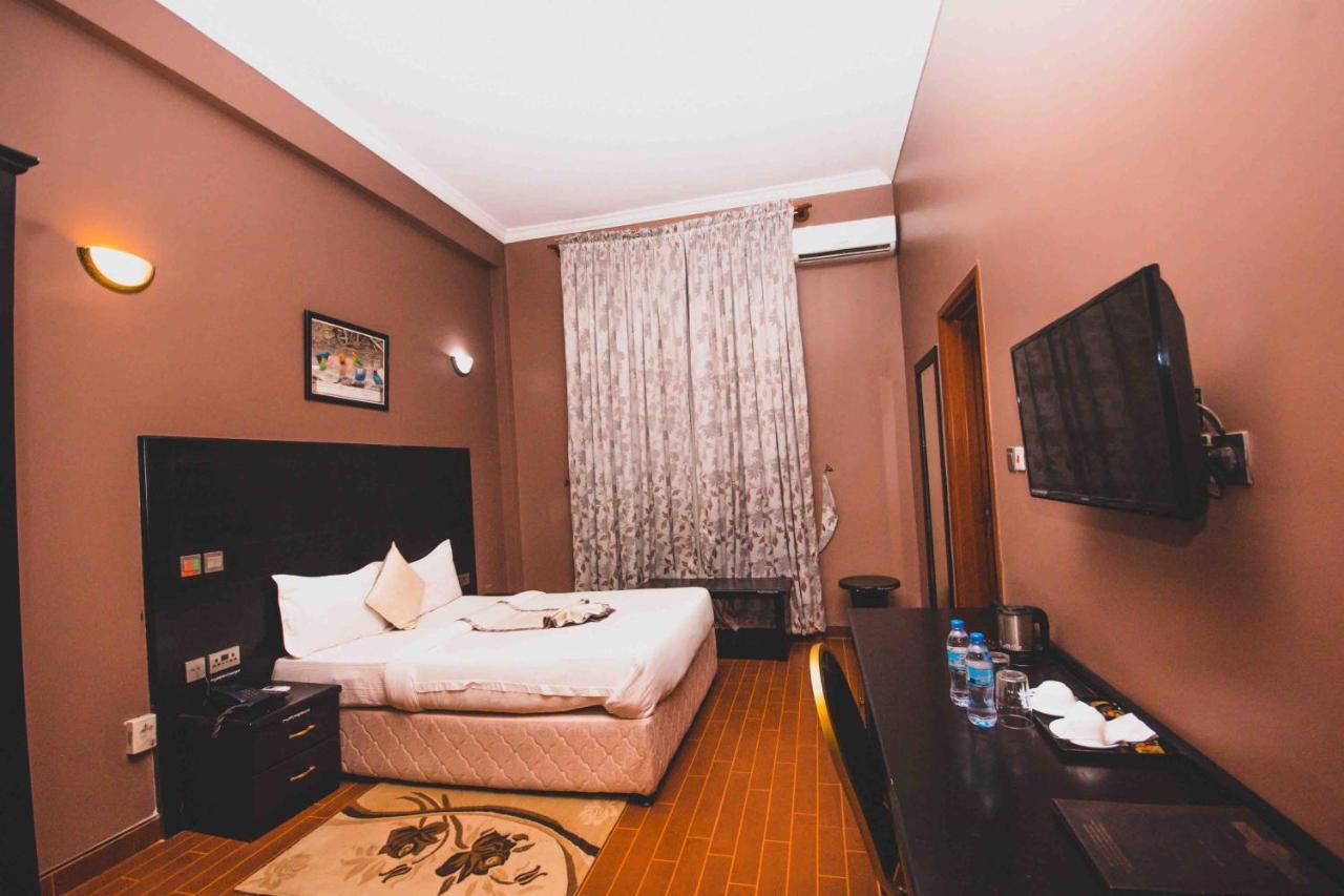 Panone Hotels - King'ori Kilimanjaro Airport Moshi Bagian luar foto