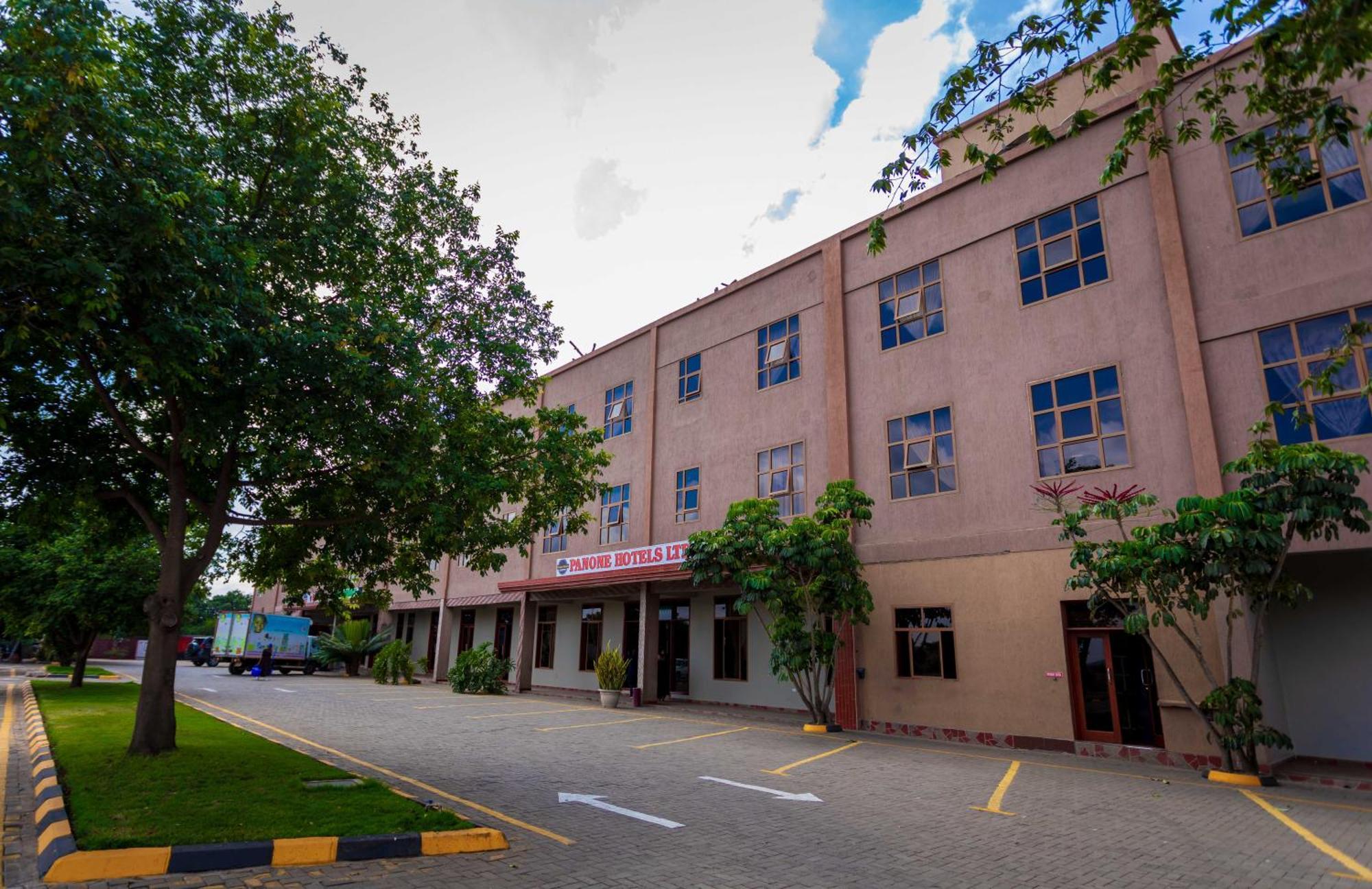 Panone Hotels - King'ori Kilimanjaro Airport Moshi Bagian luar foto